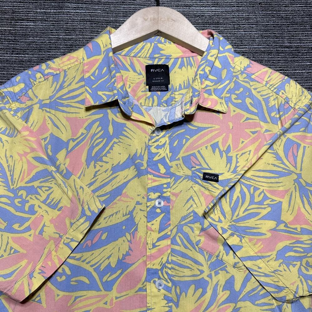 RVCA Shirt Men's Large Blue Floral AOP Short Sleeve Button Up Hawaiian Tropical